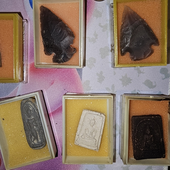 THAI Buddha Amulets, Pendants Indian Arrowheads,Rare , Ancient? - Picture 4 of 14